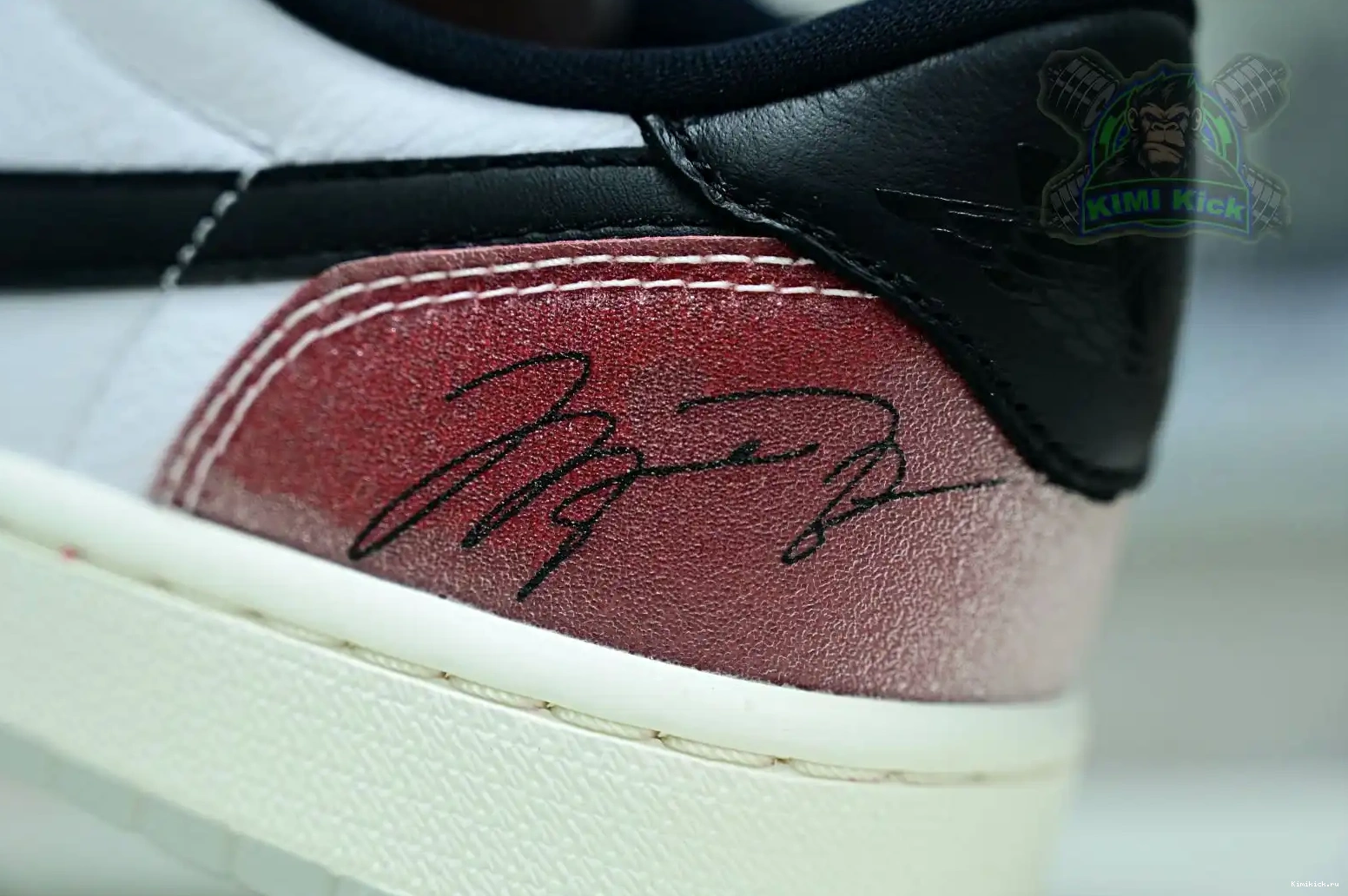 Trophy Kimikick Air x Jordan Room Low Jordan1 OG 0606